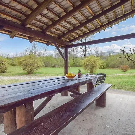Feriehus Beautiful Home In Borgo Valbelluna With 1 Bedrooms