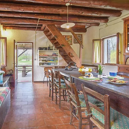 Beautiful Home In Borgo Valbelluna With 1 Bedrooms Feriehus *