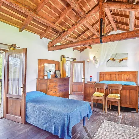 Beautiful Home In Borgo Valbelluna With 1 Bedrooms Lentiai